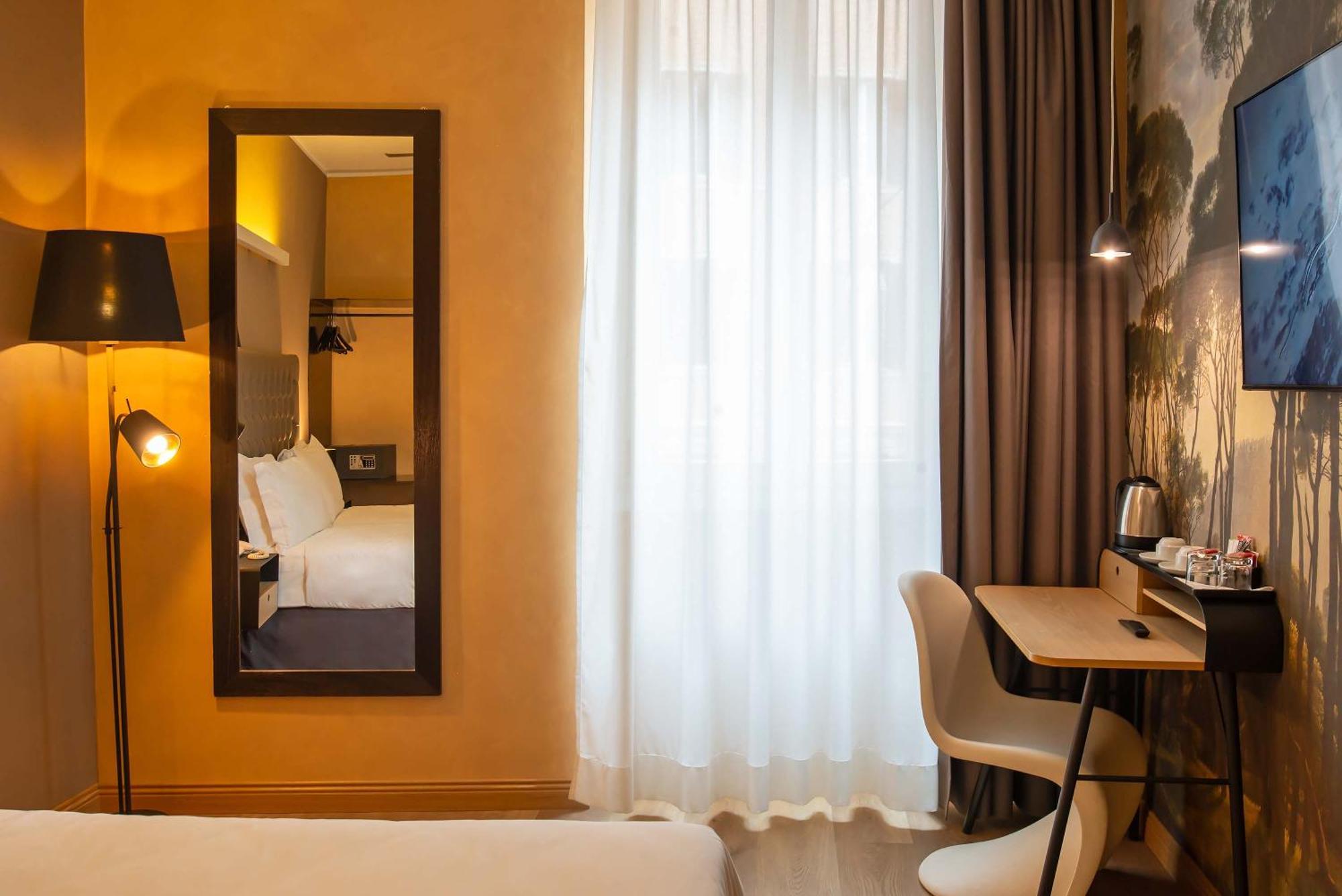 Hotel Elite Roma Esterno foto