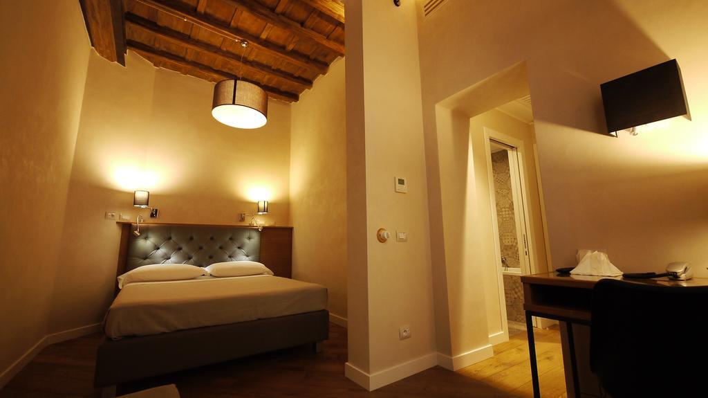 Hotel Elite Roma Esterno foto
