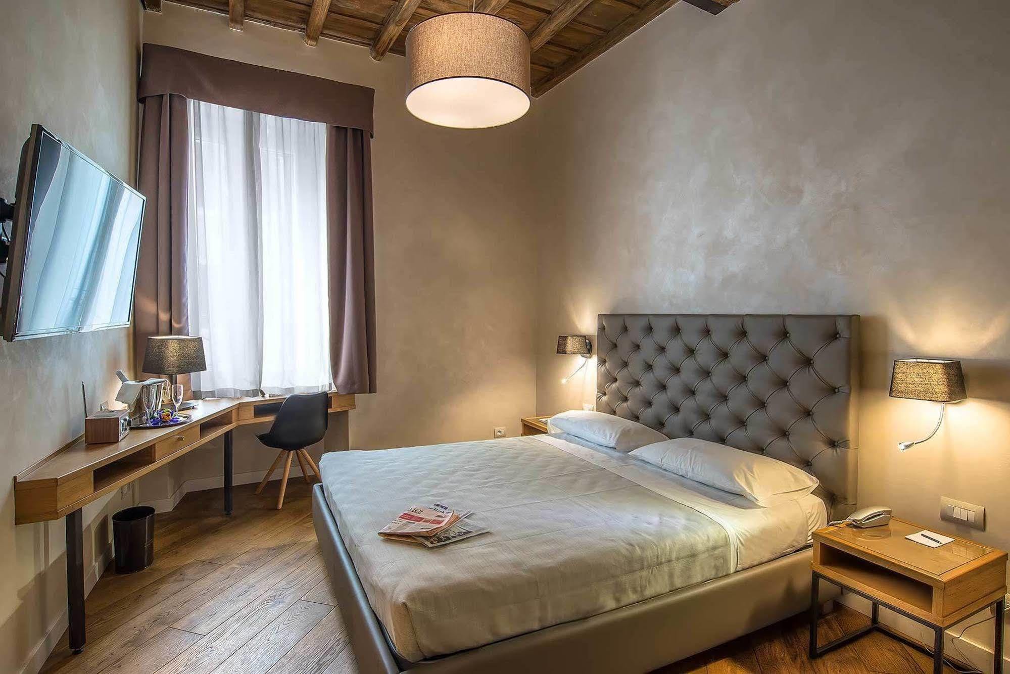 Hotel Elite Roma Esterno foto