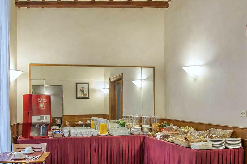 Hotel Elite Roma Esterno foto